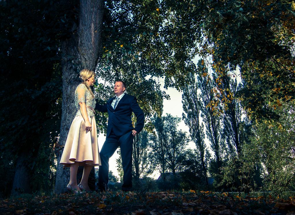 KL-Photo - Fotografiranje vjencanja: Martina i Damir su fotografiranje za svoje vjencanje zeljeli uslikati na ulicama Sunje i okolice